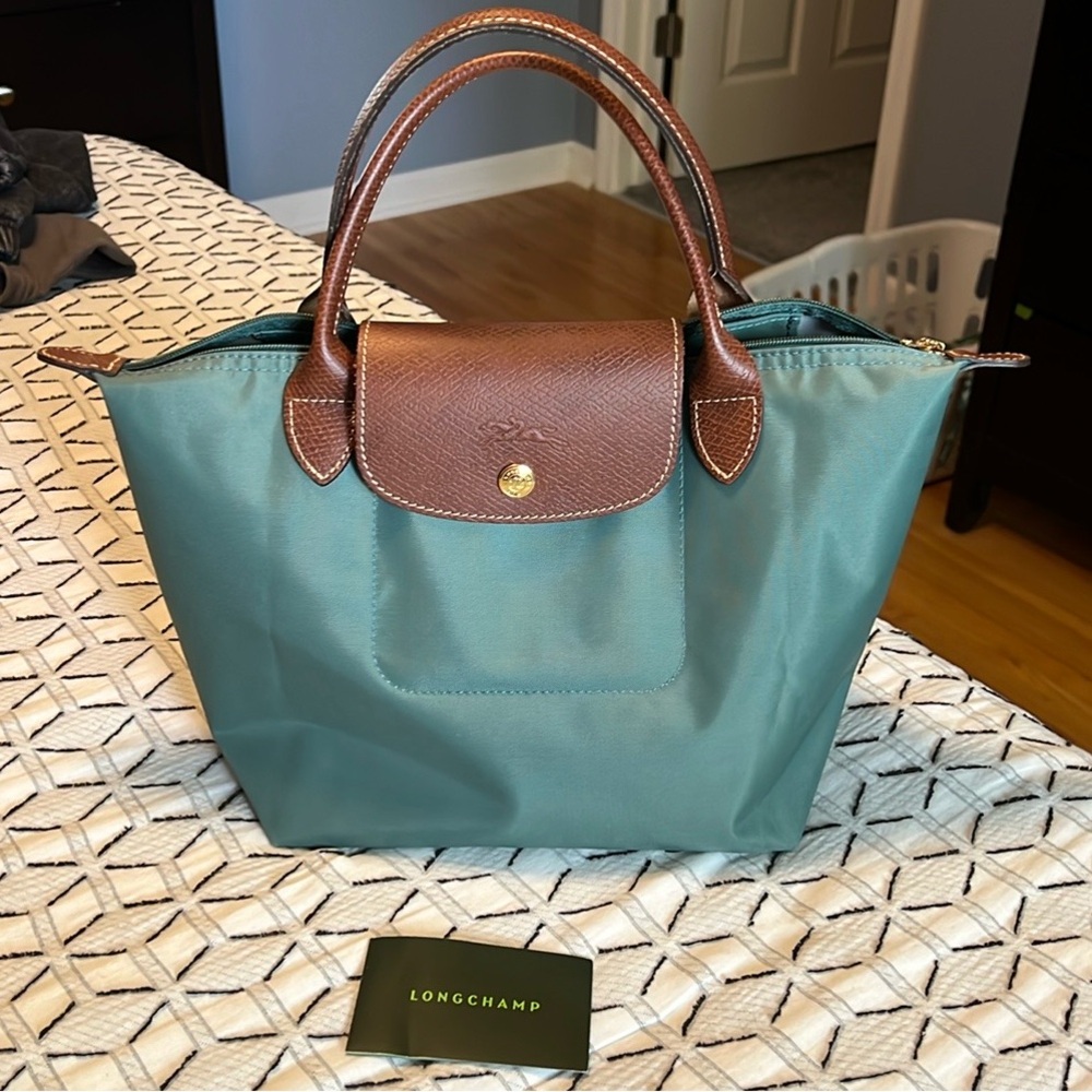 Discontinued Like New Longchamp